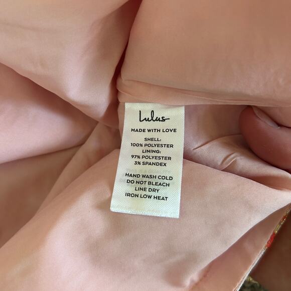 Lulu’s Pink Floral Brocade Mini Skirt Size Medium - Picture 6 of 7